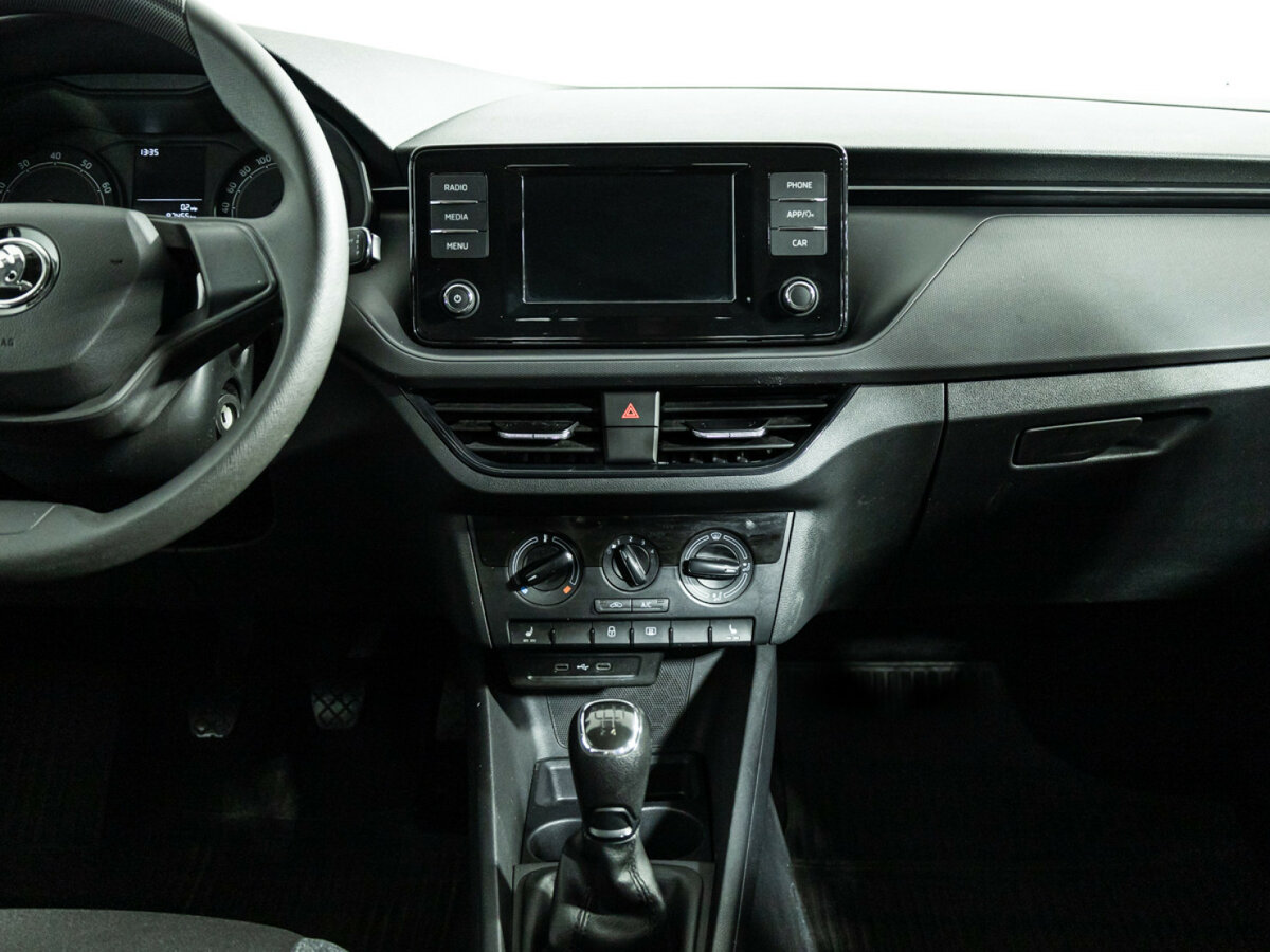 Купить Skoda Rapid с пробегом. Фото: #13