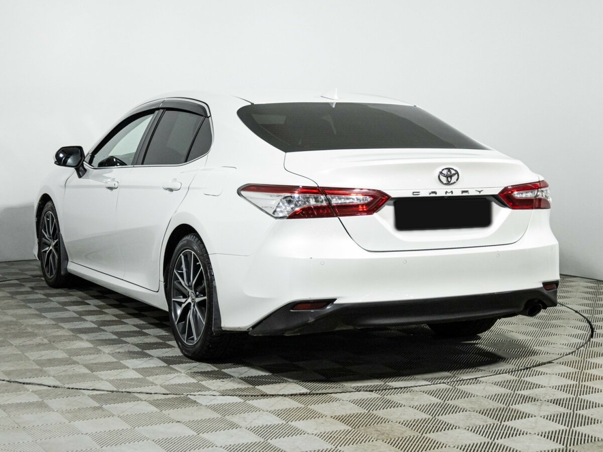 Купить Toyota Camry с пробегом. Фото: #6