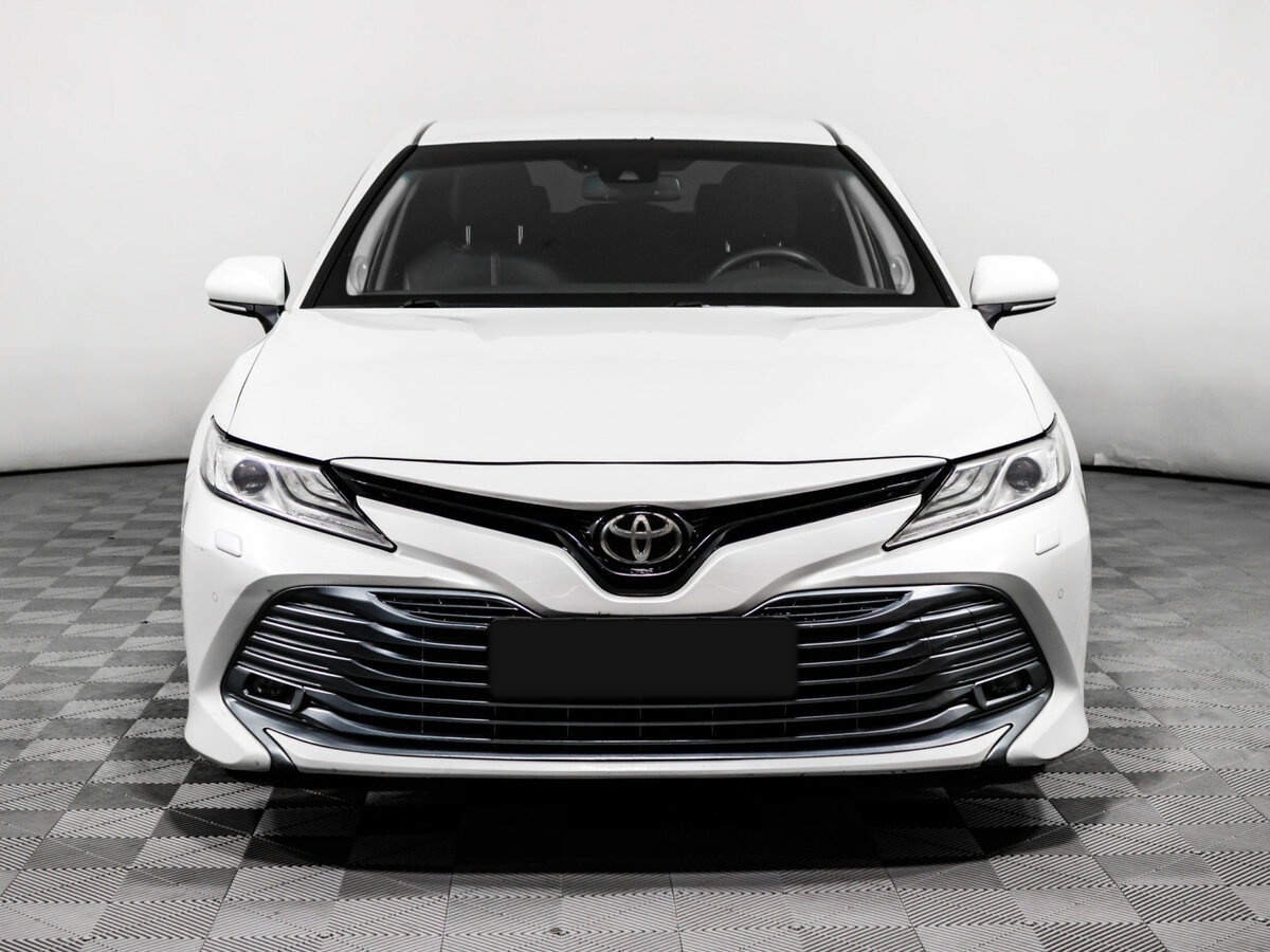 Купить Toyota Camry с пробегом. Фото: #1