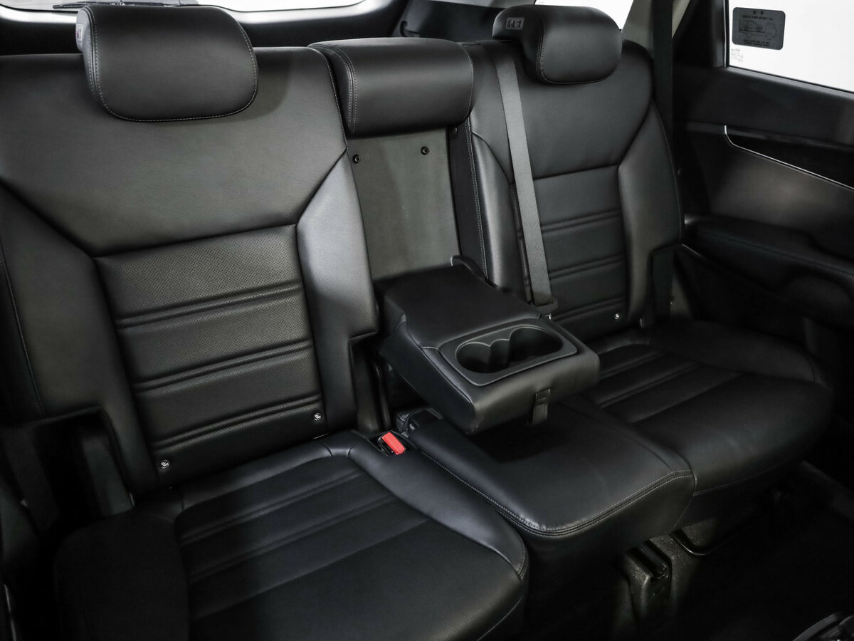 Купить Kia Sorento с пробегом. Фото: #29