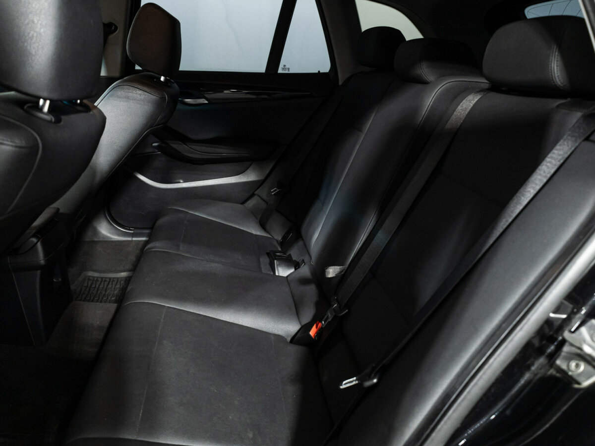 Купить BMW X1 с пробегом. Фото: #9