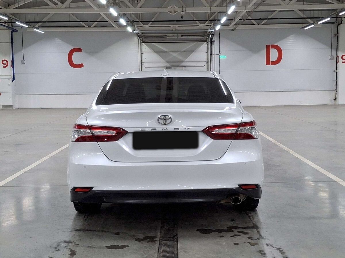 Купить Toyota Camry с пробегом. Фото: #5