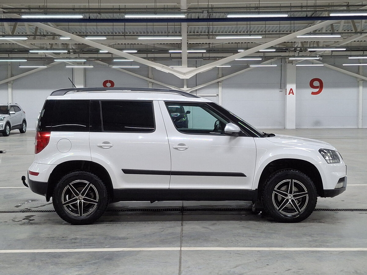 Купить Skoda Yeti с пробегом. Фото: #3