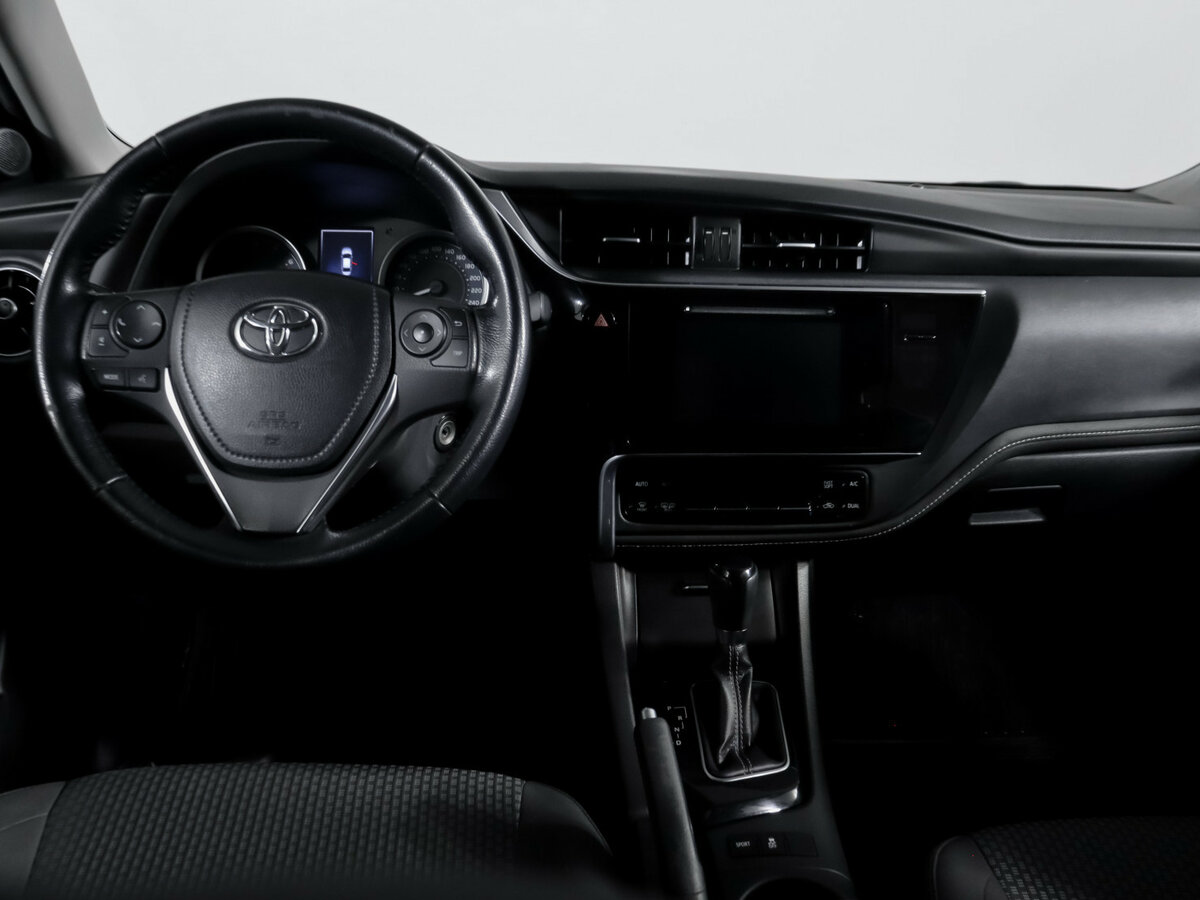 Купить Toyota Corolla с пробегом. Фото: #9