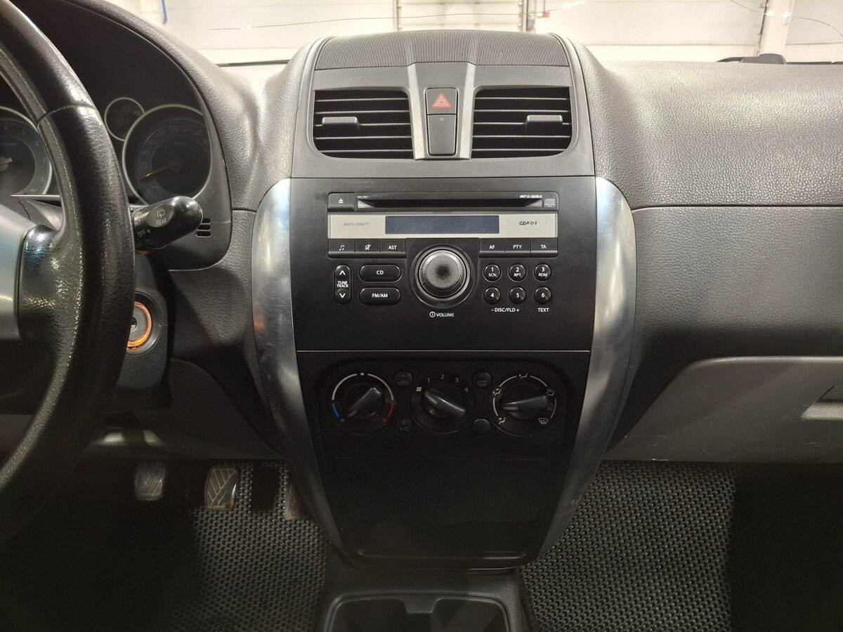 Продажа Б/У Сузуки С-Икс4. Фото: #14