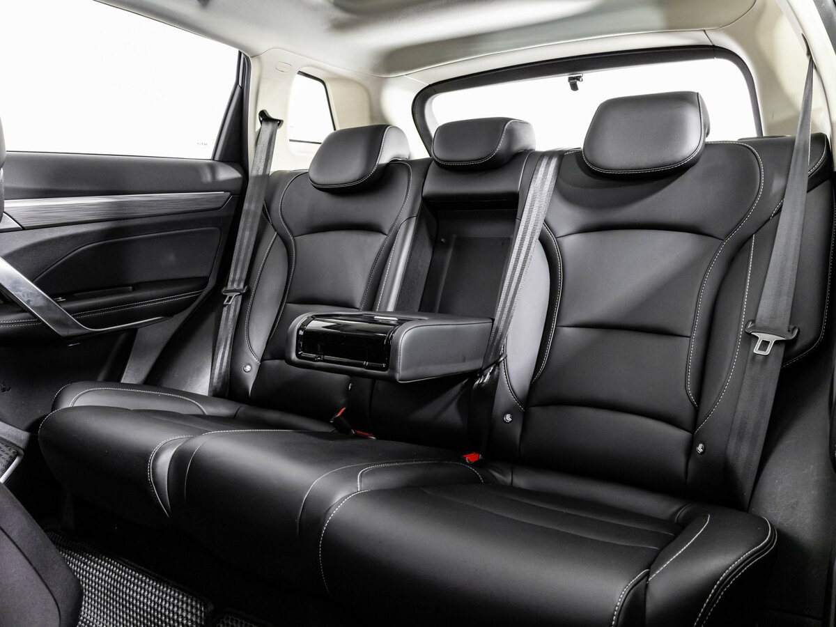 Купить Geely Atlas Pro с пробегом. Фото: #22