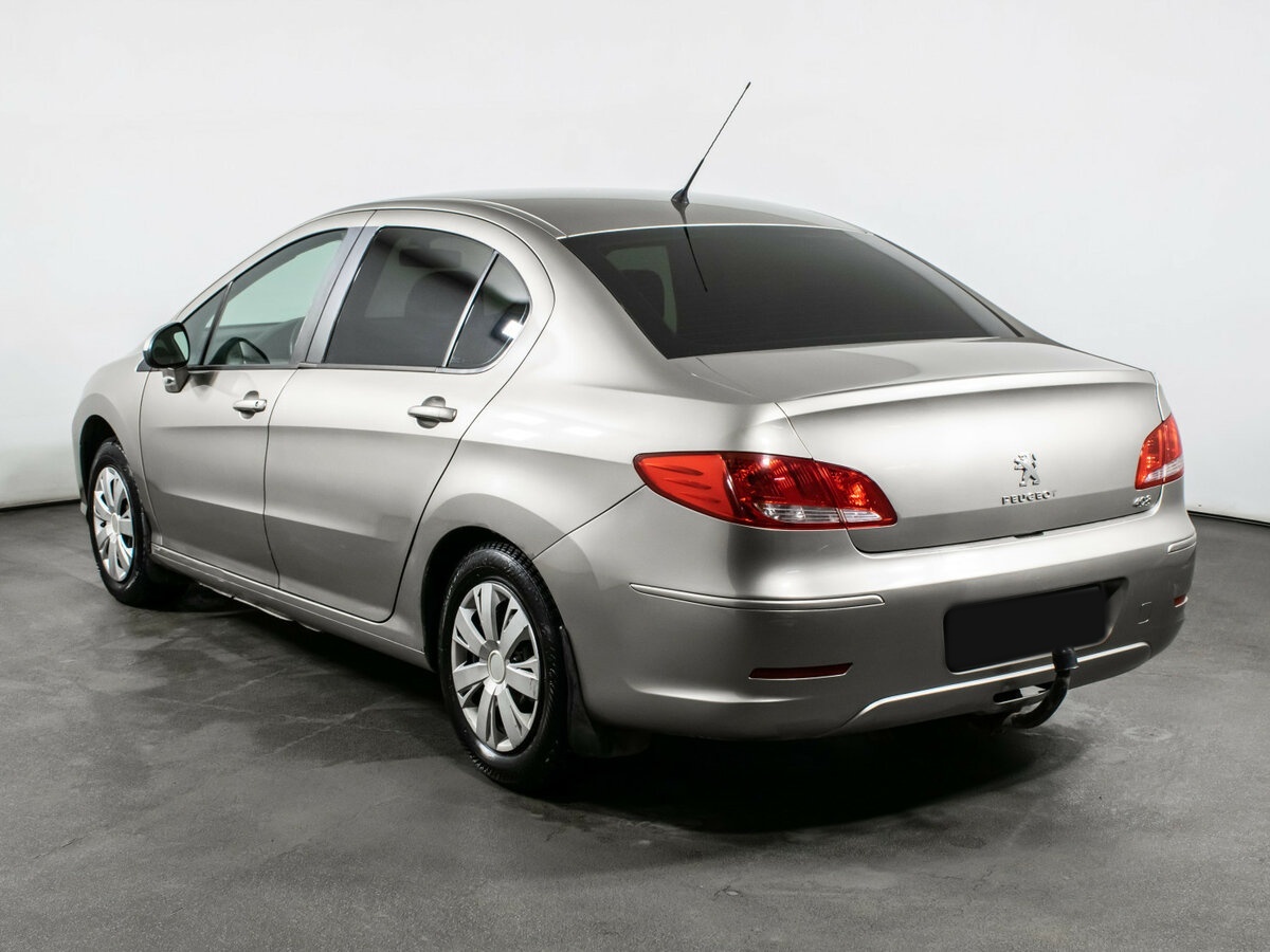 Купить Peugeot 408 с пробегом. Фото: #6