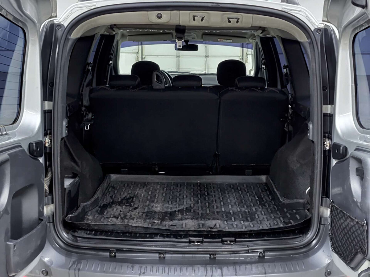 Купить Lada (ВАЗ) Largus с пробегом. Фото: #9