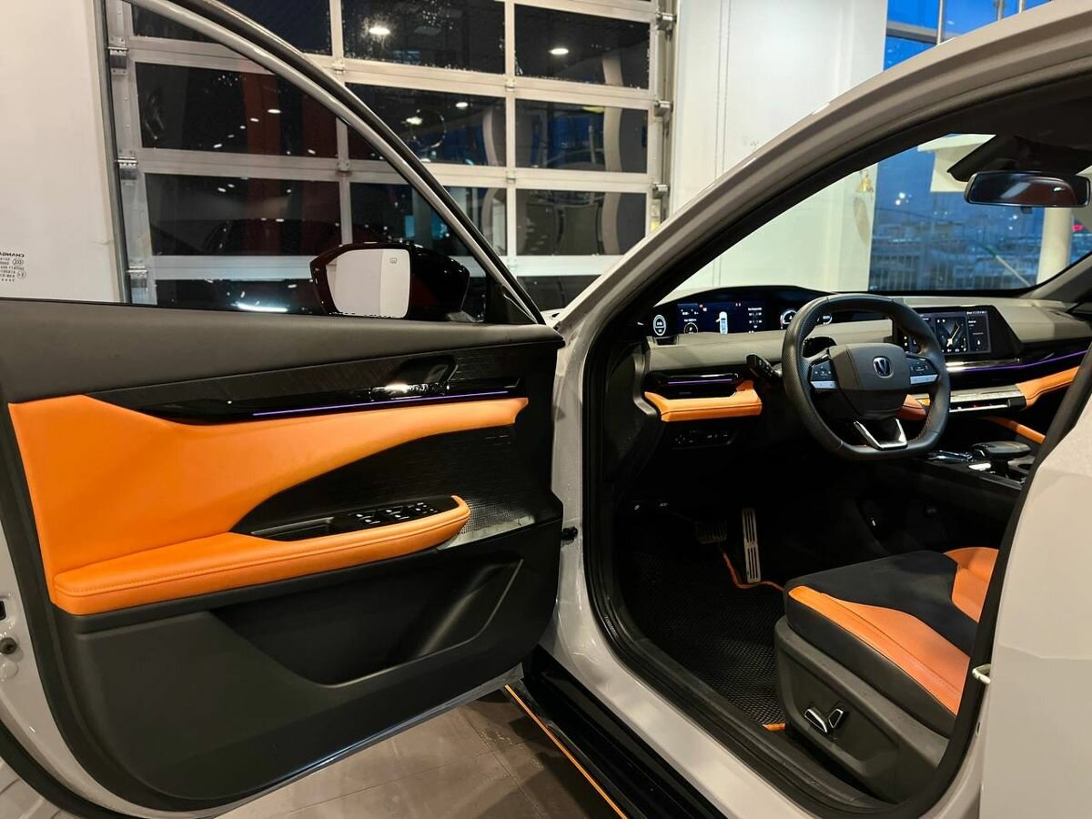 Купить Changan UNI-V с пробегом. Фото: #17