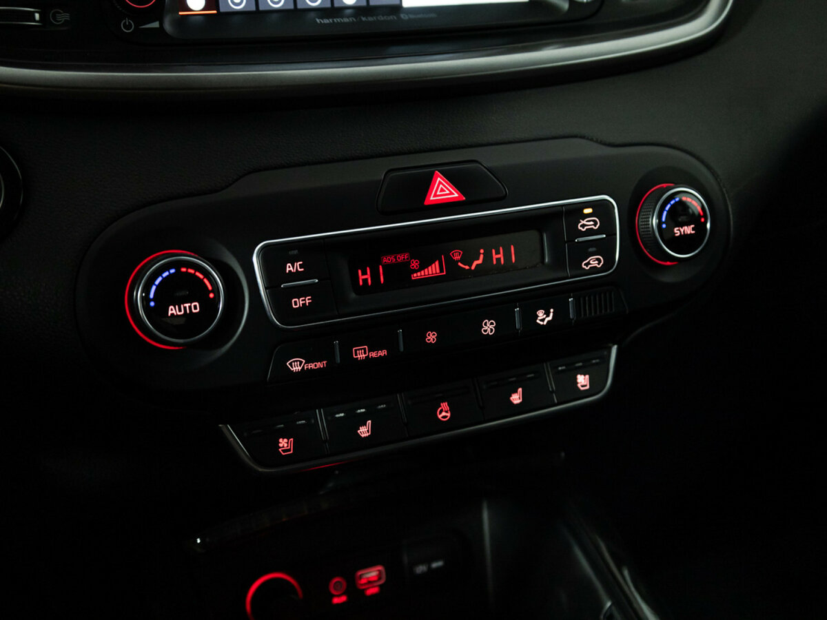 Купить Kia Sorento с пробегом. Фото: #14