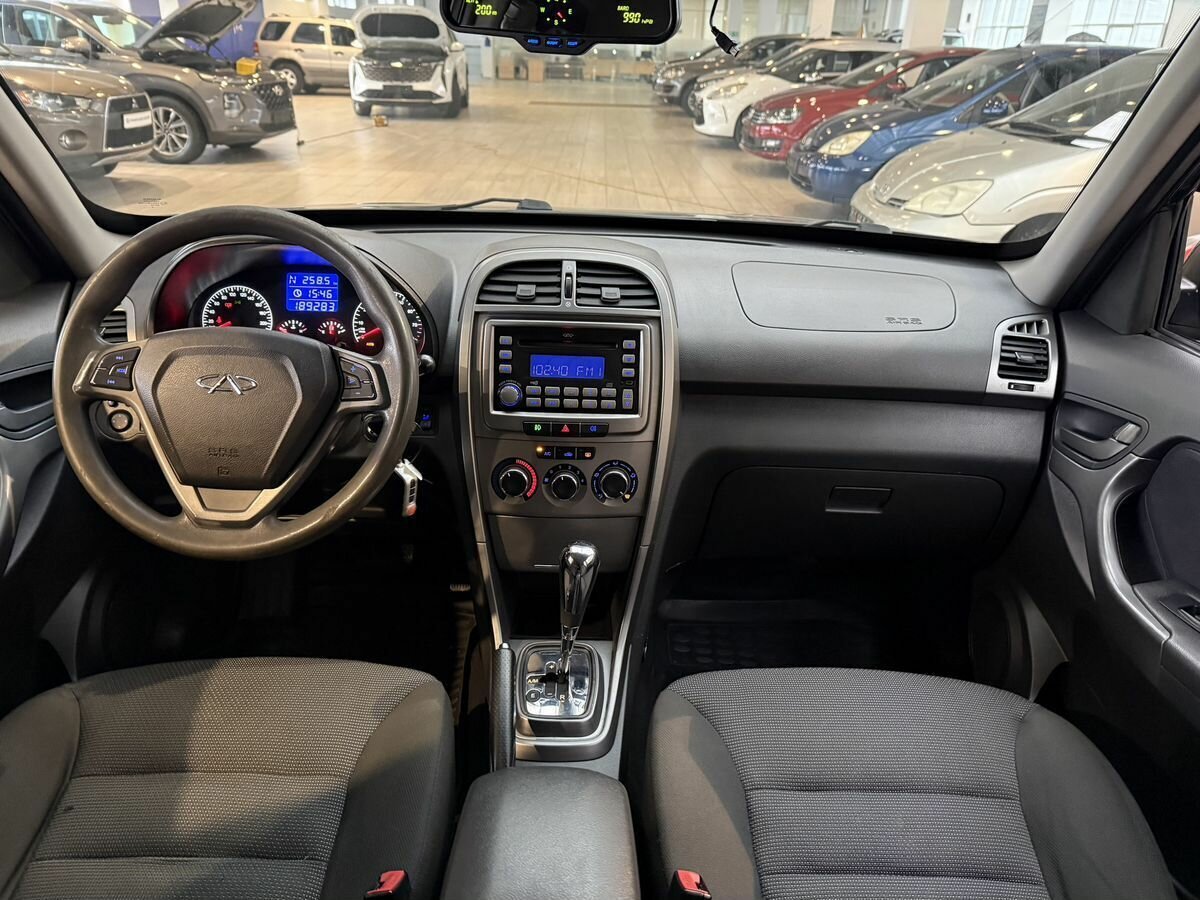 Купить Chery Tiggo (T11) с пробегом. Фото: #8