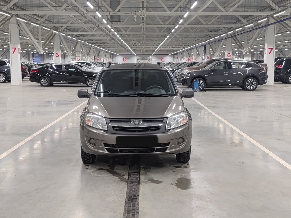 Купить Lada (ВАЗ) Granta с пробегом. Фото: #1