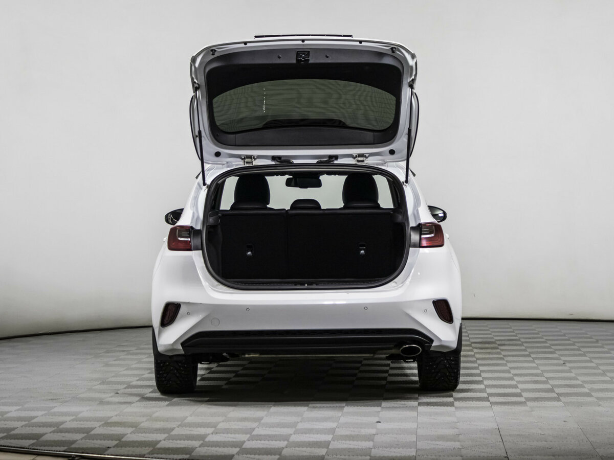 Купить Kia Ceed с пробегом. Фото: #14