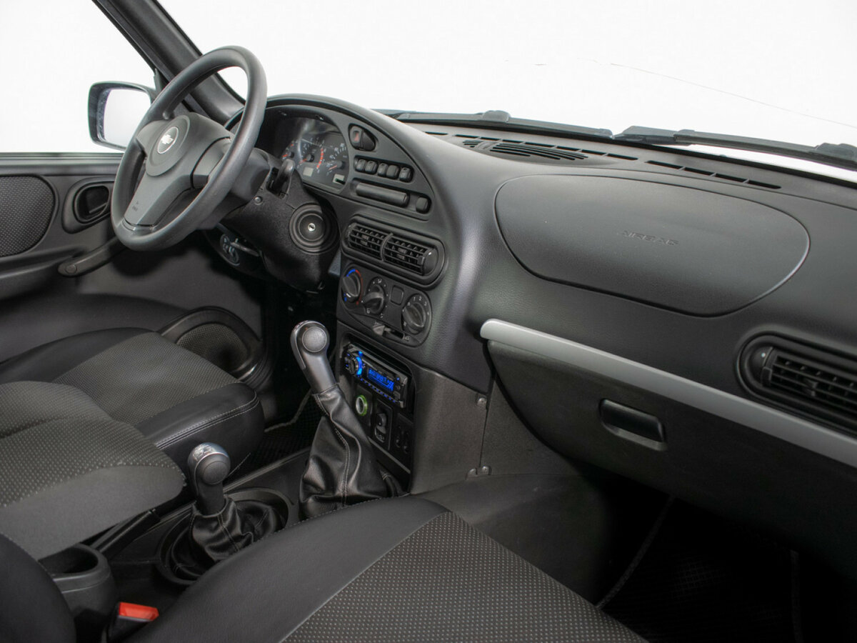 Купить Chevrolet Niva с пробегом. Фото: #6