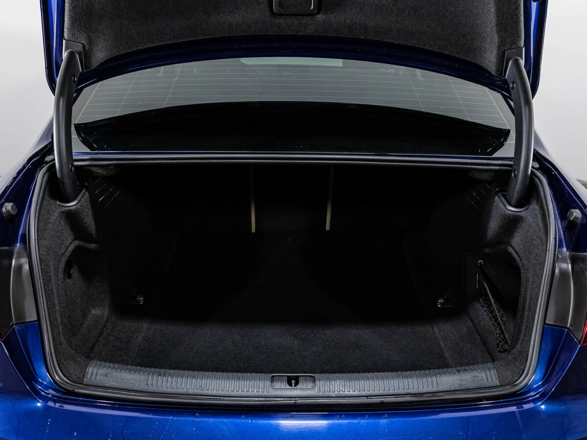 Купить Audi A4 с пробегом. Фото: #20