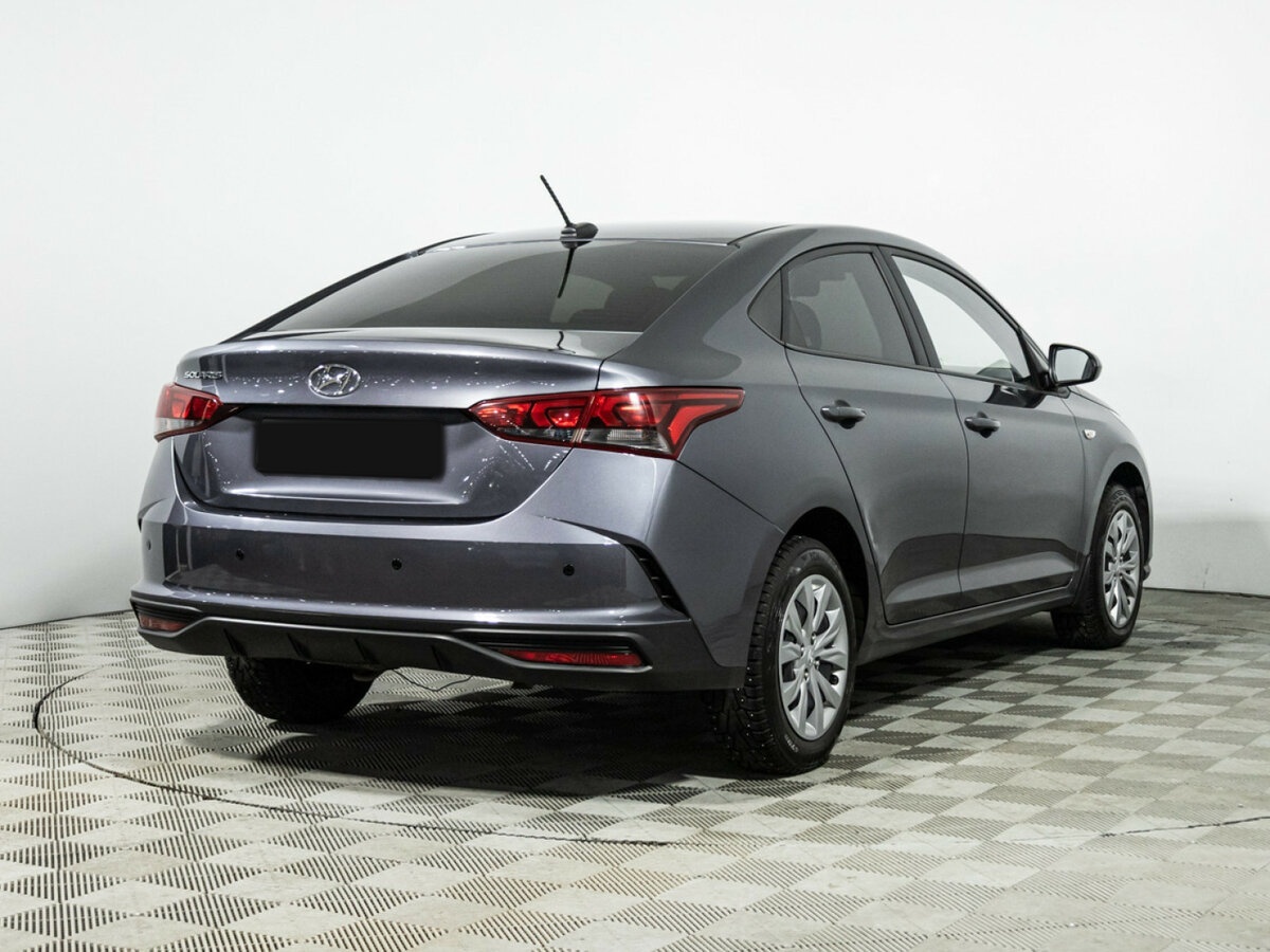 Купить Hyundai Solaris с пробегом. Фото: #4