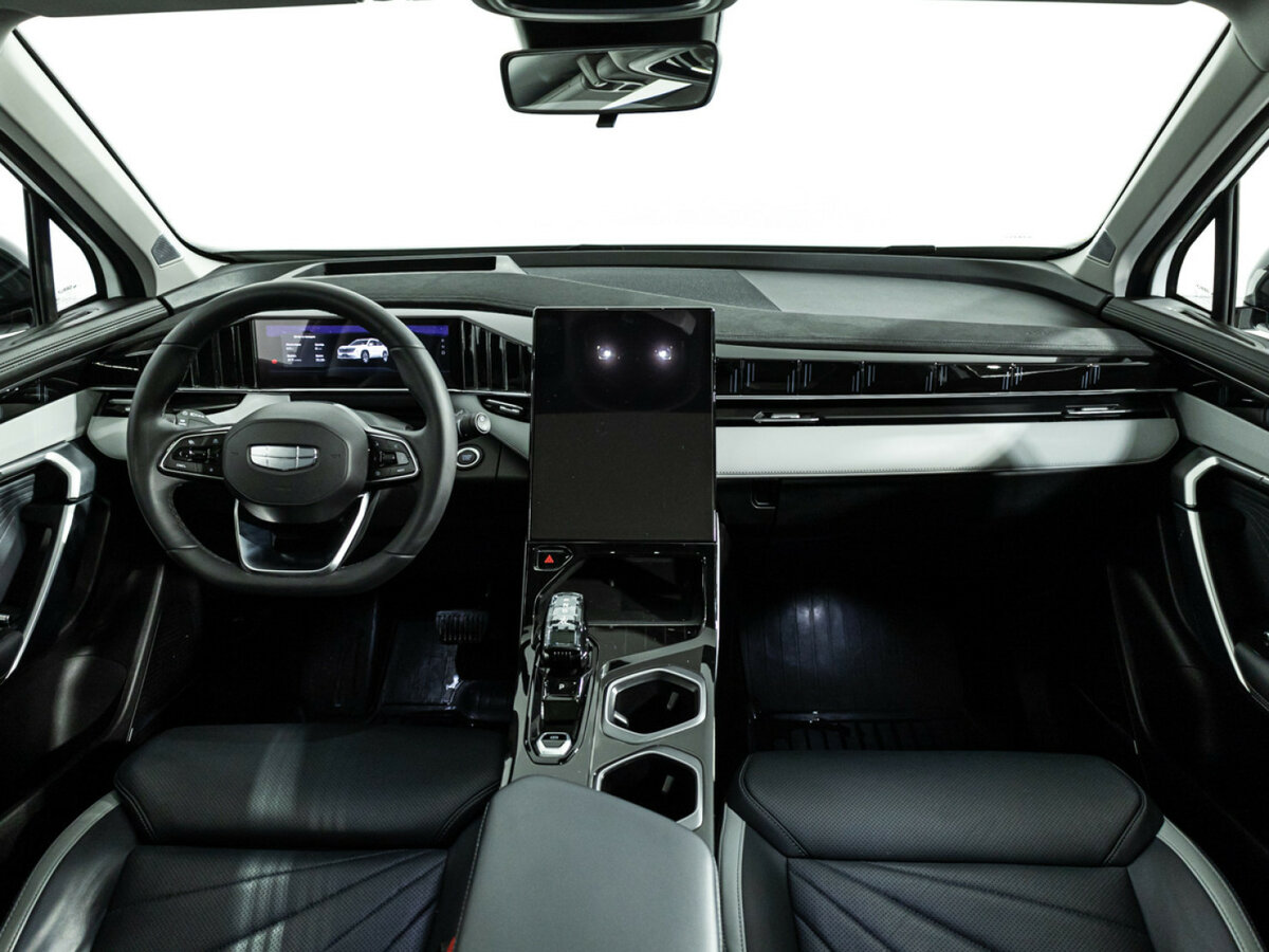 Купить Geely Atlas с пробегом. Фото: #10
