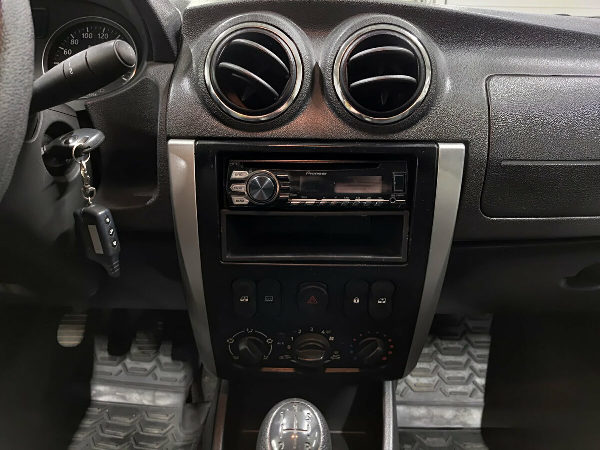 Купить Nissan Almera с пробегом. Фото: #13