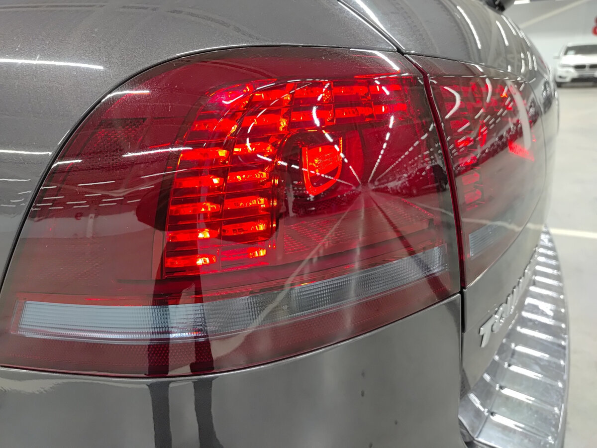 Купить Volkswagen Touareg с пробегом. Фото: #8