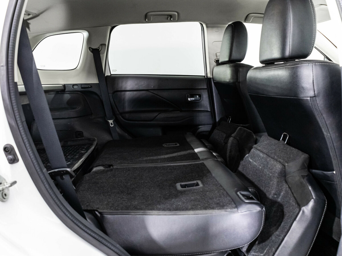 Купить Mitsubishi Outlander с пробегом. Фото: #15