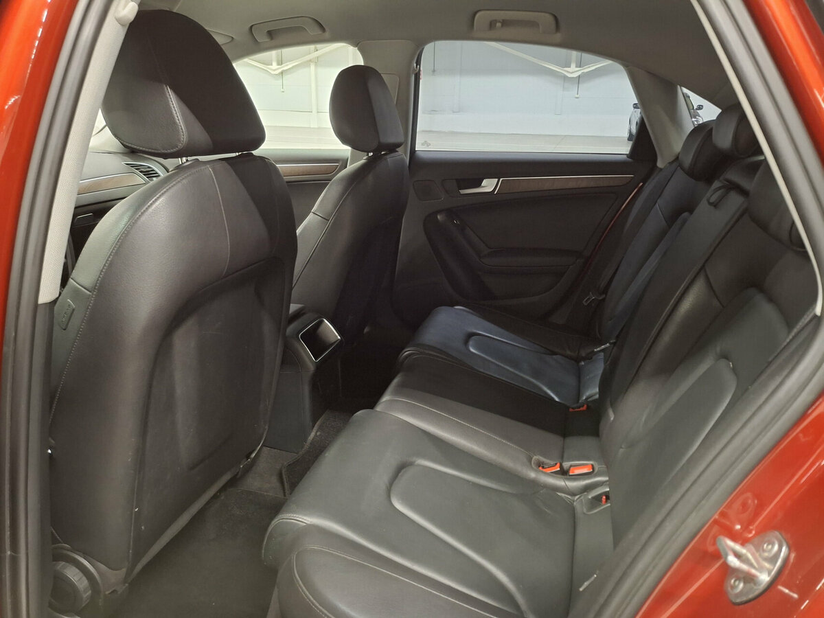 Купить Audi A4 с пробегом. Фото: #11